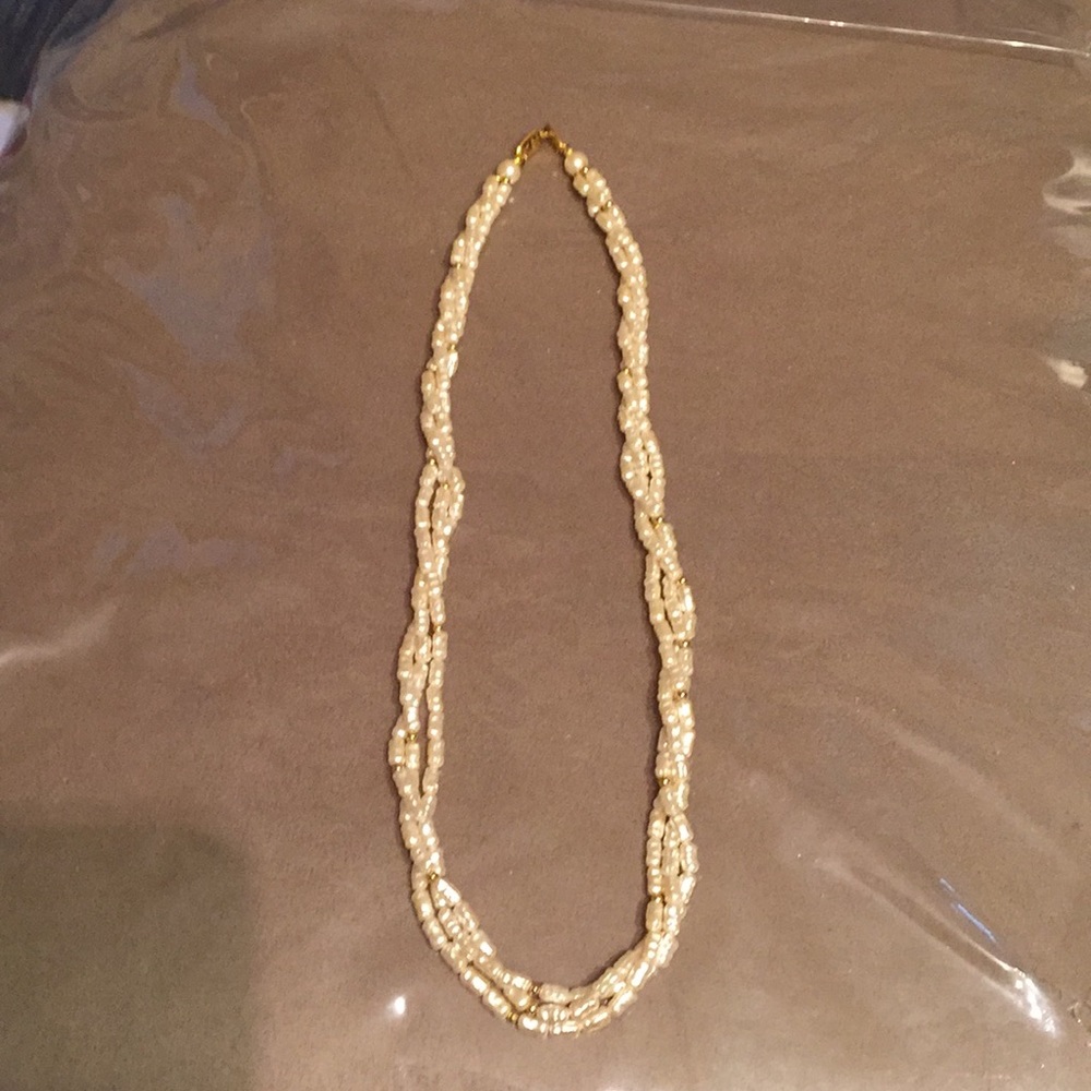 Freshwater pearl necklace